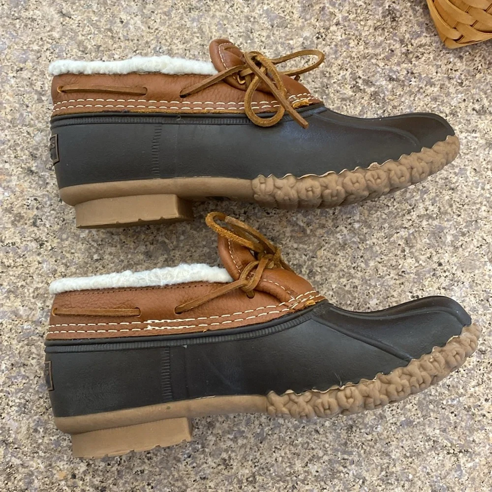 L.L. Bean Lined Upper Rubber Leather  Boots 6M CM Low Duck Boots -No Innersoles